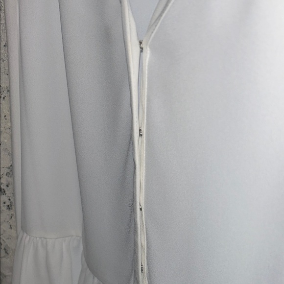 CeCe White Lace Sleeve Blouse Size L. - Picture 4 of 6